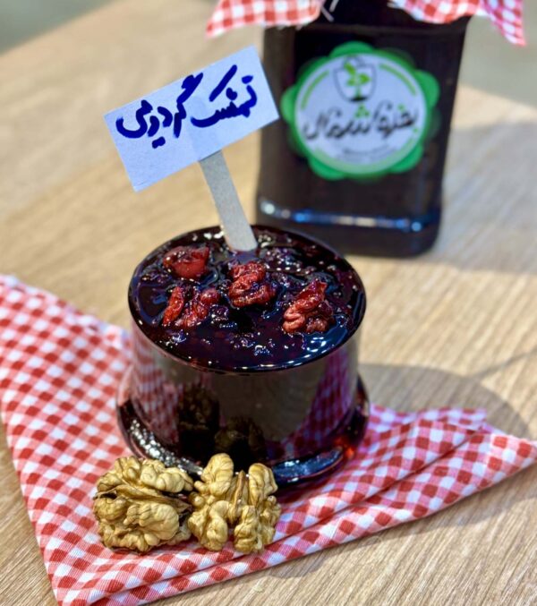 مربا تمشک گردویی
